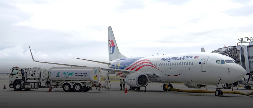 Malaysia Airlines operated its first flight using fuel produced from renewable waste and residue raw materials on World Environment Day in 2022. Photo credit: Malaysia Airlines.