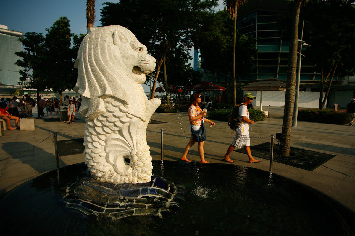 Singapore is warming at twice the global average rate, warranting urgent action to devise innovative cooling strategies. Photo credit: ADB.