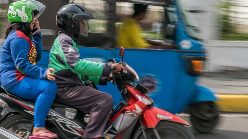 Replacing fossil-fueled with electric-powered motorcycles on the road will not be an easy task. Photo credit: ADB.