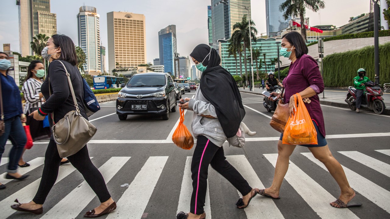 The pandemic has erased 9.3 million jobs and pushed 4.7 million people in Southeast Asia into extreme poverty. Photo credit: ADB.