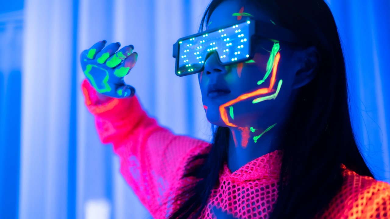 The metaverse transforms the internet from a purely two-dimensional experience to one that is immersive. Photo credit: iStock/anon-tae.