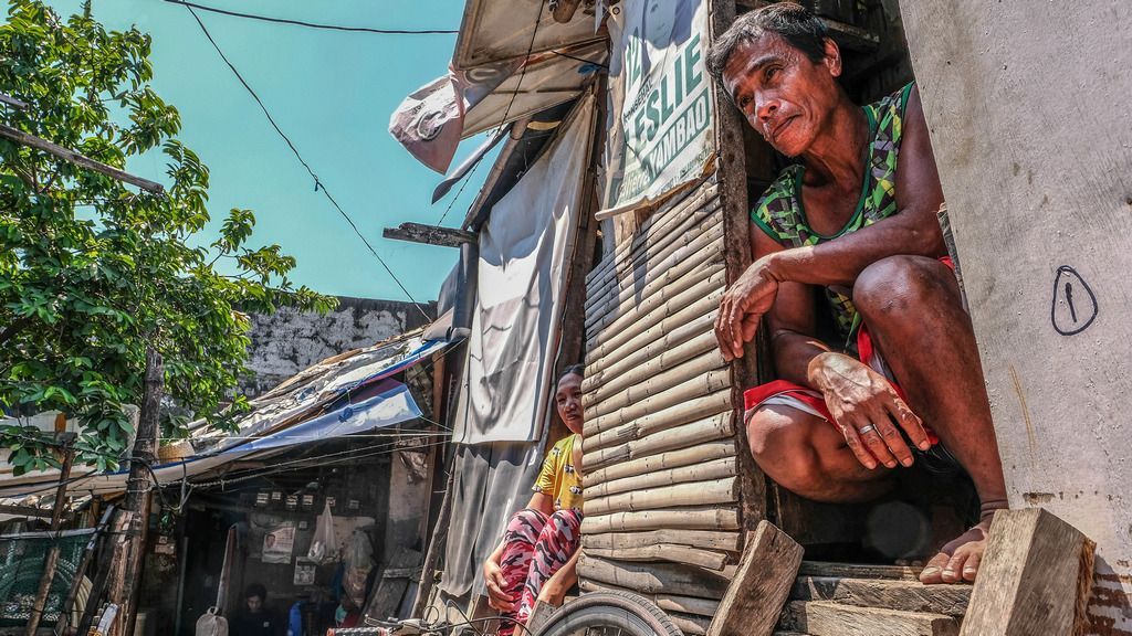 The Philippines carried out an ambitious program of delivering cash assistance to 18 million vulnerable households during the pandemic. Photo credit: ADB.