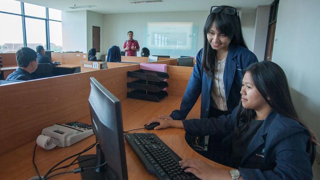 To address the issue of lack of awareness of cloud services, cloud technology should be presented early on in educational settings to promote familiarity and skills development. Photo credit: ADB.