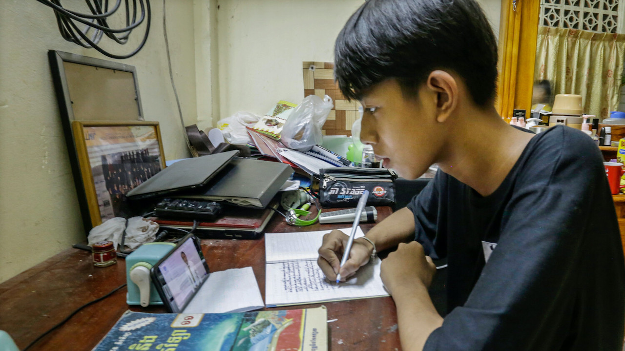 Thanks to the cloud, countries all over the world have been able to offer distance learning to students amid the pandemic. Photo credit: ADB.