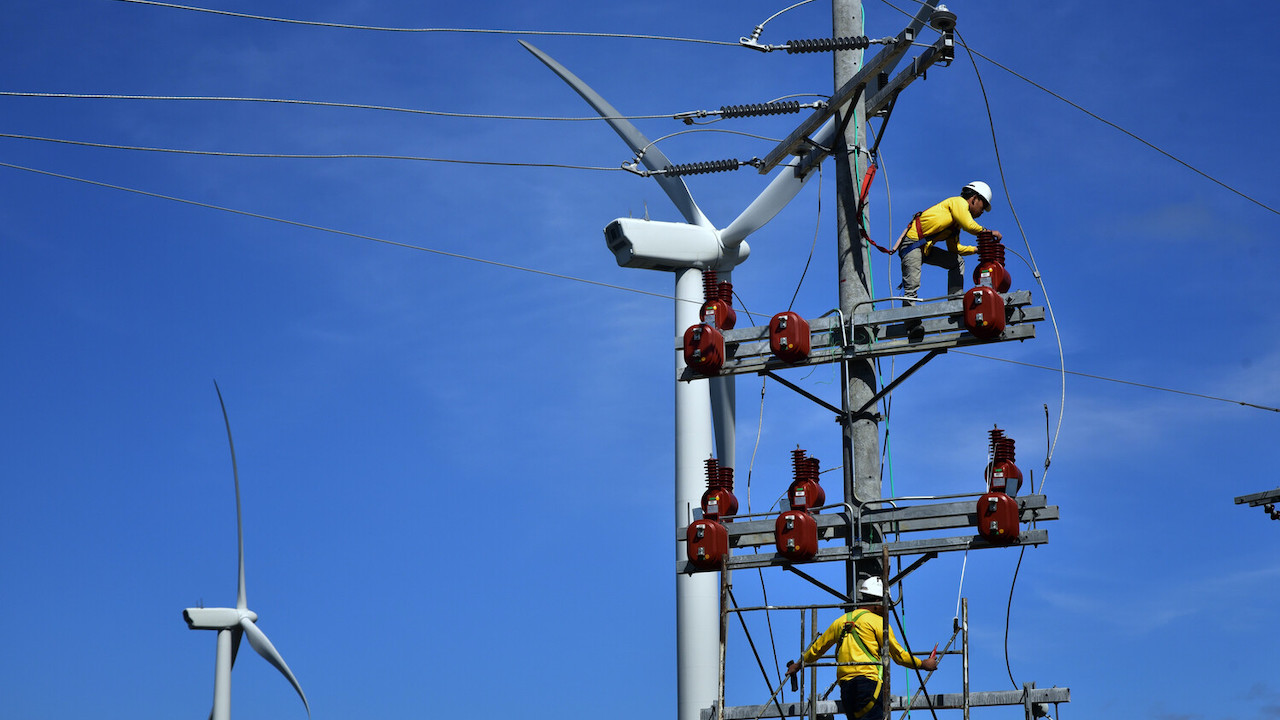 Fund flows into environmental, social and governance investments in Asia and across the globe rose to $544.3 billion in 2020, more than double issuances in the previous year. Photo credit: ADB.