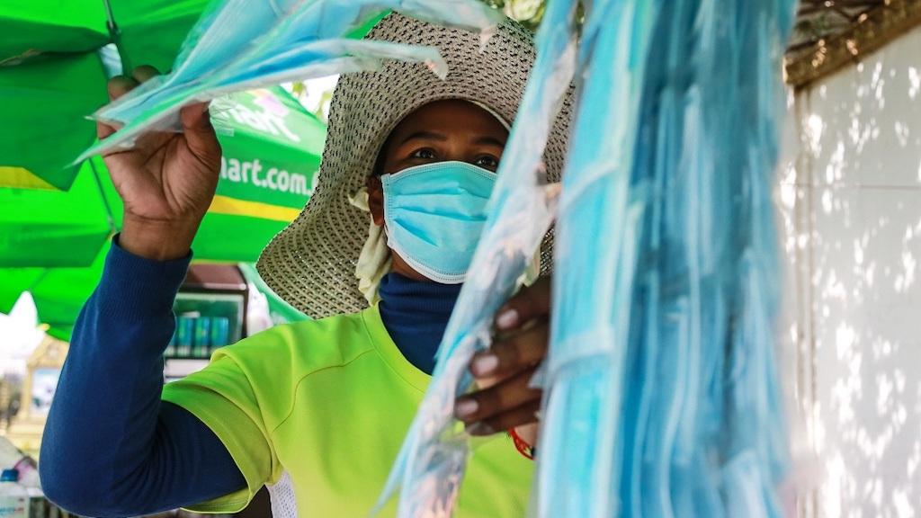 The MOU covers the ASEAN List of Essential Goods, which covers mostly medicines and medical supplies and also includes soaps, disinfectants, and face masks. Photo credit: ADB.