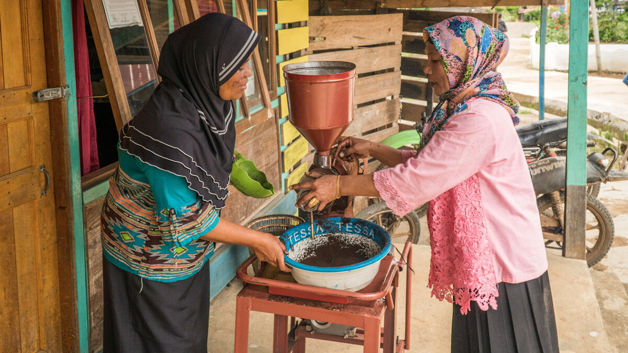 Promoting gender equality in green entrepreneurship is crucial for sustainable development in ASEAN. Photo credit: ADB.