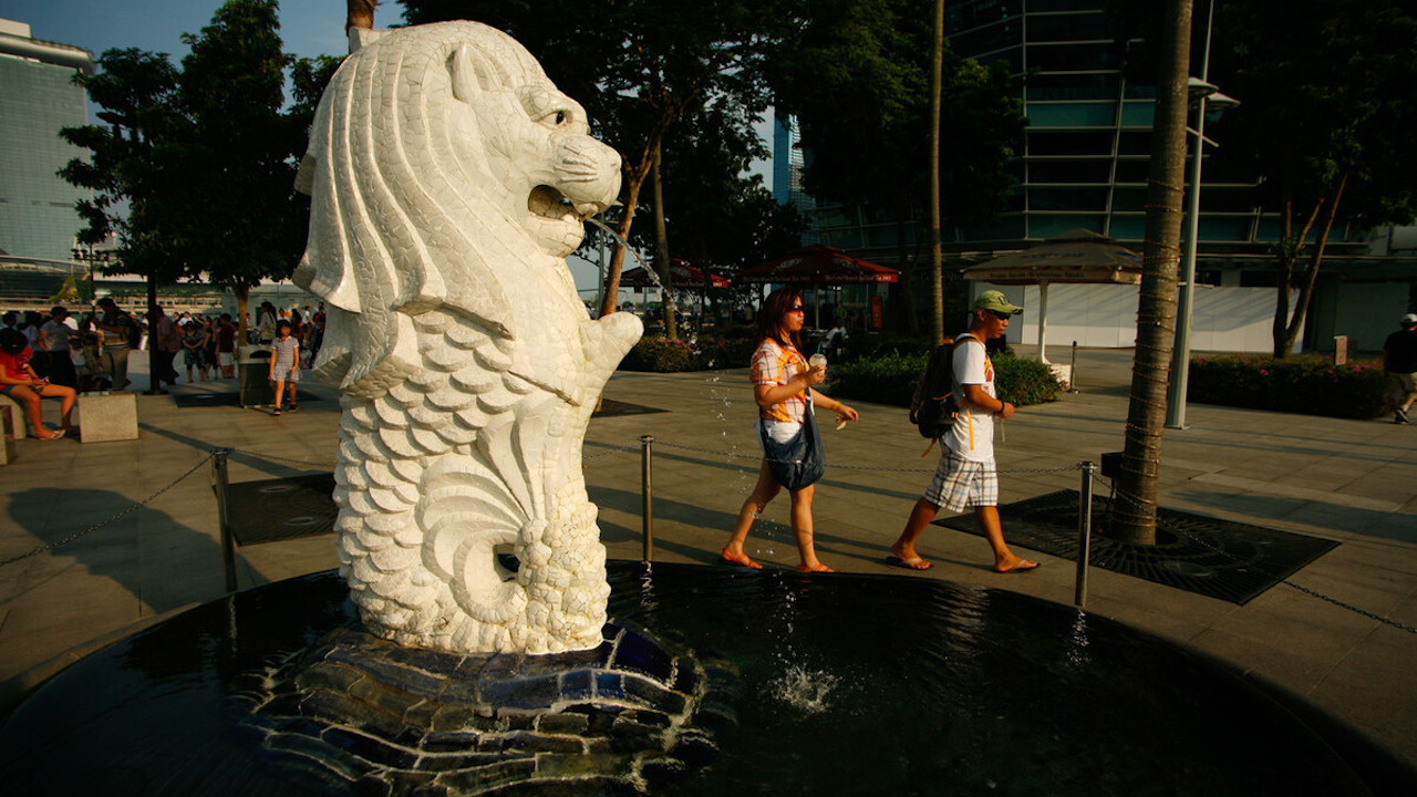 Singapore is warming at twice the global average rate, warranting urgent action to devise innovative cooling strategies. Photo credit: ADB.