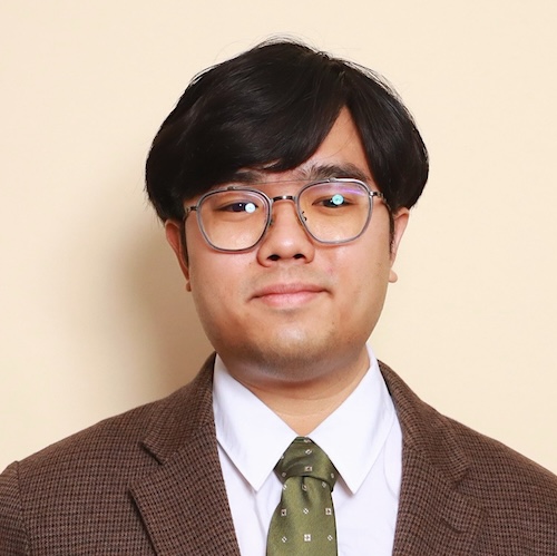 Khemmapat Trisadikoon headshot.