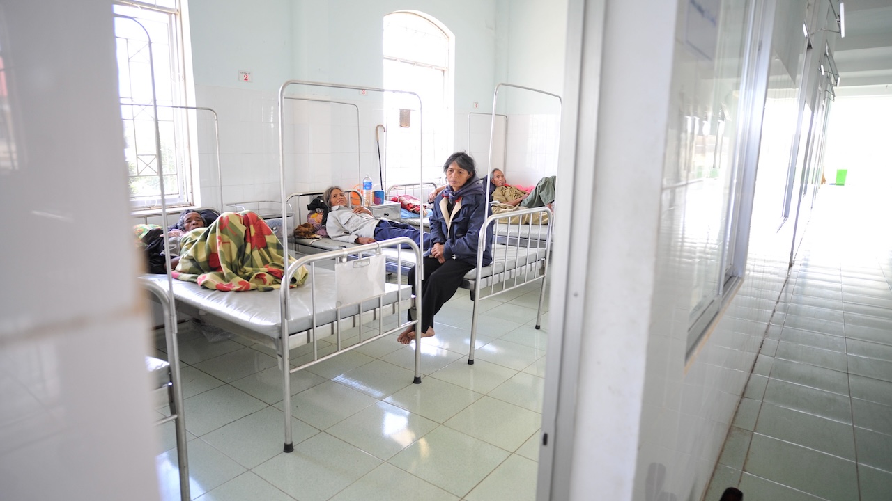 Patients at the Ngoc Hoi District Hospital in Kon Tum Province in Viet Nam. Photo credit: ADB.