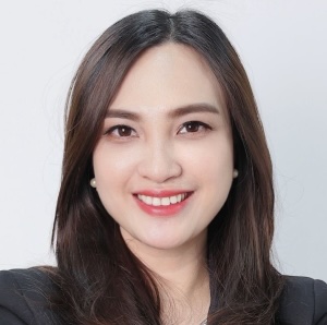 Citra Nasruddin headshot.