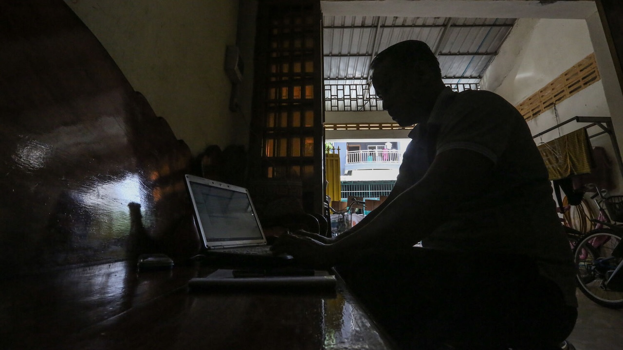 Use of AI by nonprofits has doubled, with organizations using generative AI tools to write funding proposals, generate ideas for programs, automate administrative tasks, and even triage inquiries. Photo credit: ADB.