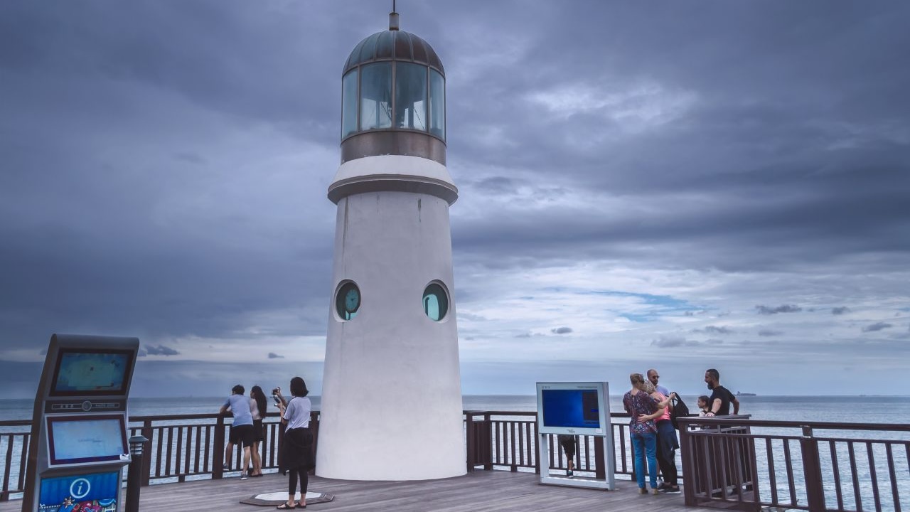 Busan is one of the pilot smart cities in the Republic of Korea that is integrating smart tourism services in urban planning. Photo credit: iStock/Anney Lier.
