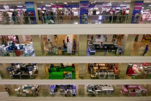 Inflation in the region remains manageable but is forecast to rise to 3.7% this year, before moderating to 3.1% in 2023. Photo credit: ADB.