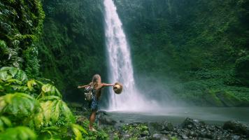  Indonesia is moving away from mass tourism in favor of ecotourism and sports tourism and is bent on promoting nature and culture to tourists. Photo credit: iStock/kapulya.