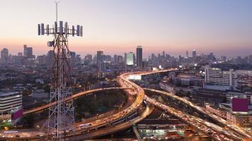 Countries in Southeast Asia are stepping up the rollout of 5G infrastructure to support the growth of the digital economy. Photo credit: iStock/Kinwun.