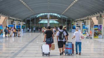 Offering nonstop services between secondary destinations, such as Cebu−Kota Kinabalu and Makassar−Kota Kinabalu, could boost intra-Southeast Asian passenger traffic and tourism. Photo credit: ADB.