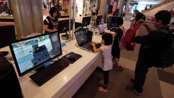 The value of Malaysia's e-commerce sector rose from RM1.13 trillion ($267 billion) in 2022 to RM1.22 trillion in 2024. Photo credit: ADB.