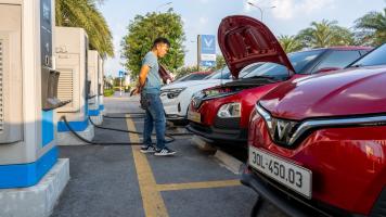 Several ASEAN countries now have among the highest electric vehicle sales penetration of any country in the world. Photo credit: ADB.