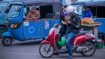 Fintech firms have been widely championed for their ability to reach historically underserved communities, including youth, low-income groups, women and small businesses. Photo credit: ADB.