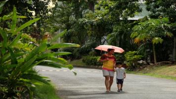 Keeping the public informed through official heat warnings can help prevent heatstroke and other health problems. Photo credit: ADB.