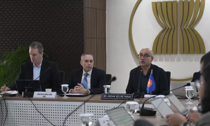 On 4 February, the ASEAN Secretariat and ADB organized a joint consultative meeting with the BIMP-EAGA Facilitation Centre, the Centre for the IMT-GT, and the GMS Secretariat in Jakarta. From left: Jason Rush, principal regional cooperation specialist at ADB; Alfredo Perdiguero, head of Regional Cooperation and Integration at ADB’s Southeast Asia Department; and ASEAN Deputy Secretary-General for ASEAN Economic Community Satvinder Singh. Photo courtesy of the ASEAN Secretariat.