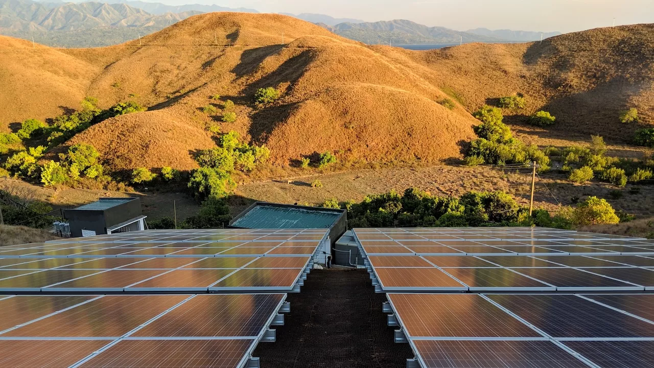 Malalison solar power project. Photo credit: ADB.