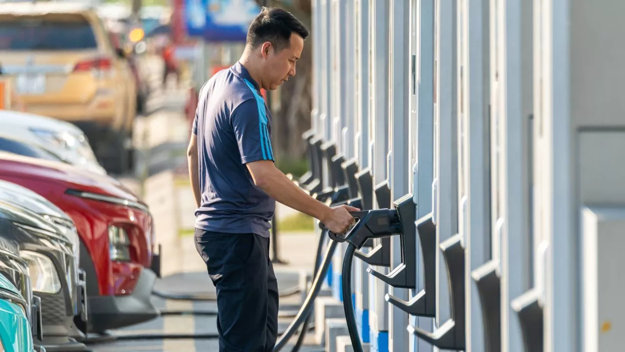 Vinfast electric vehicle charging station. Photo credit: ADB.