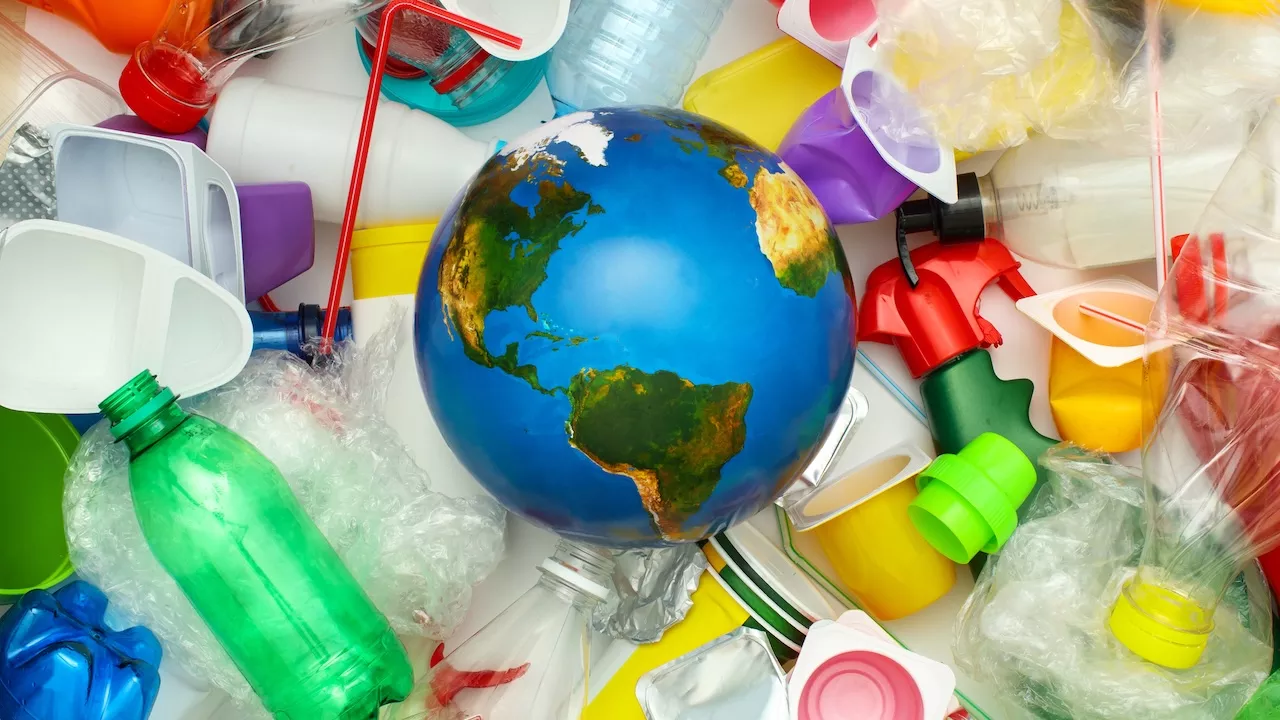 Global plastic waste. Photo credit: iStock/piotr_malczyk.