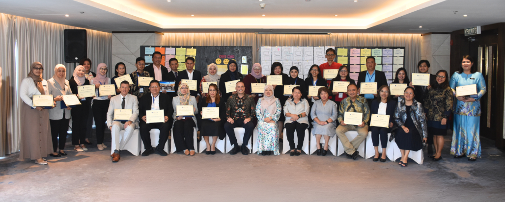 Participants to the workshop posing for a photo.